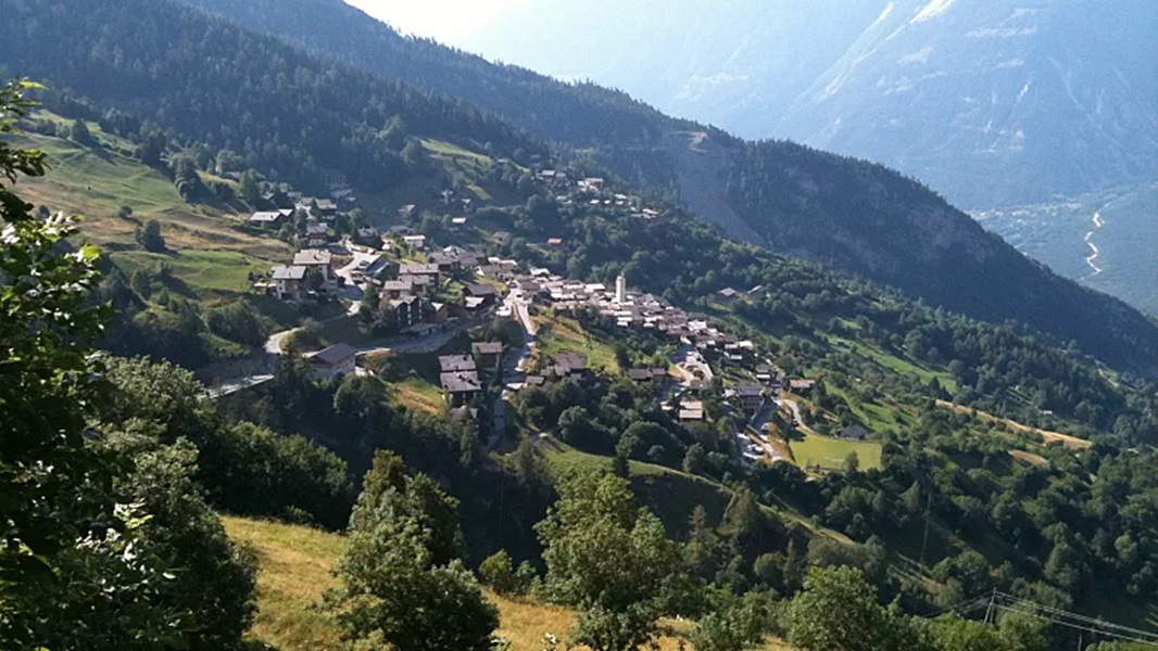 İsviçre’de bu köye yerleşene 70 bin dolar veriliyor